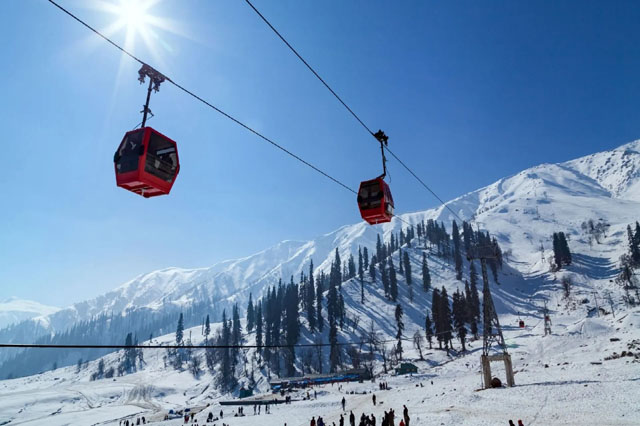 Gulmarg mountain scenery