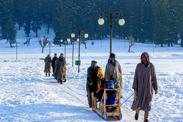 Pahalgam valley scenery